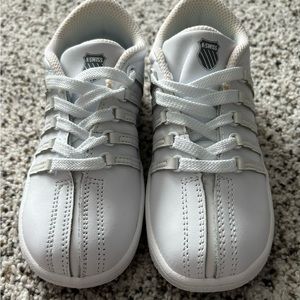 Toddler size 9 K-Swiss kids Classic VN Sneakers / Shoes